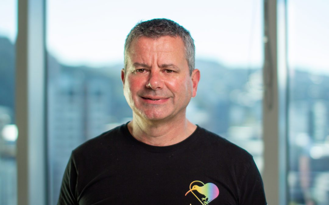 AWS coming to NZ, New Surfaces, Flying Microchips, China vs crypto + more – with Brett Roberts and Paul Spain