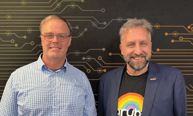 NZ Tech Podcast with Mark Duncan (Cyclone computers) and Andrew Fox (Aruba)